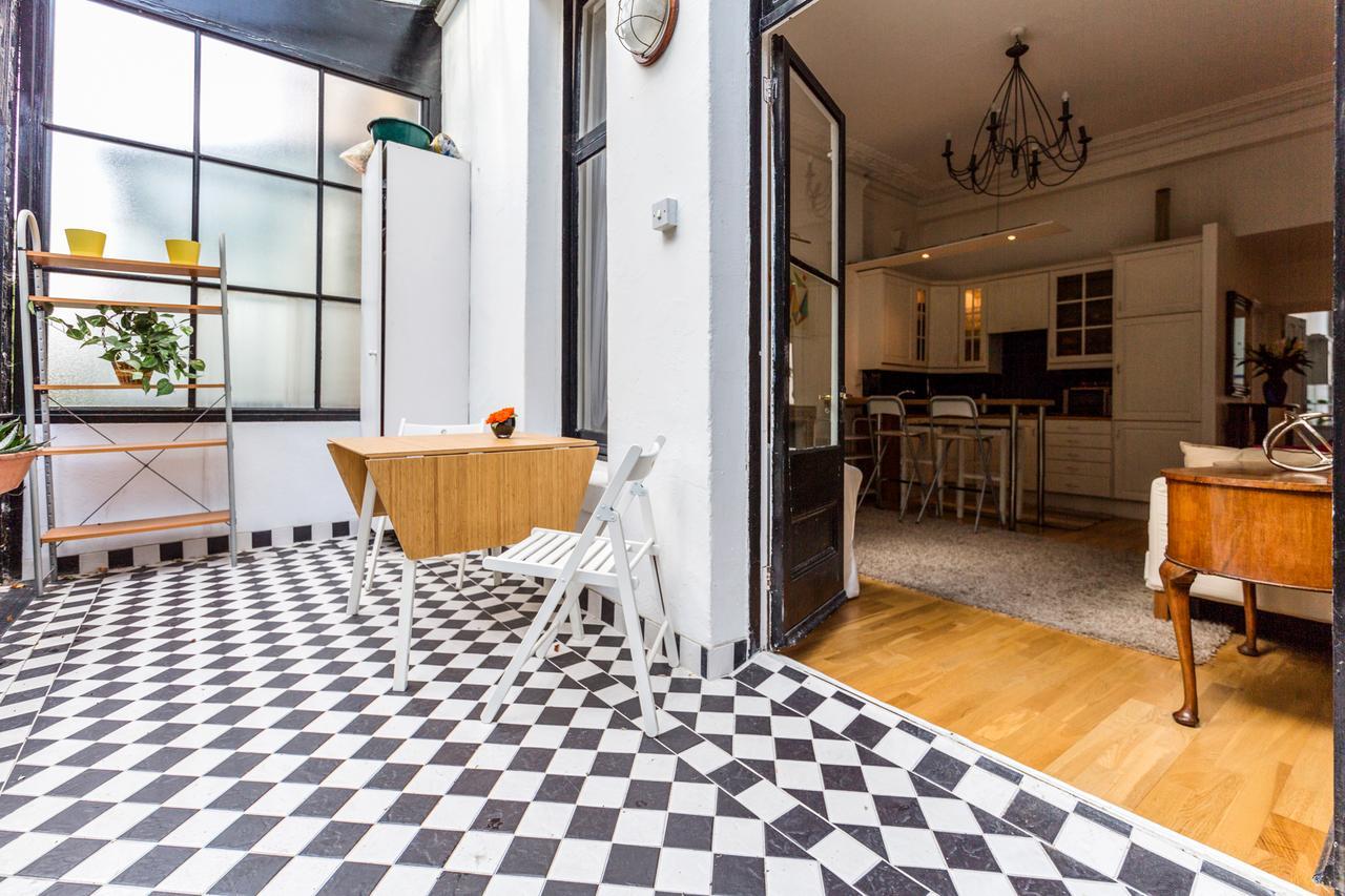 Earls Court Apartments By Basetogo Лондон Екстериор снимка